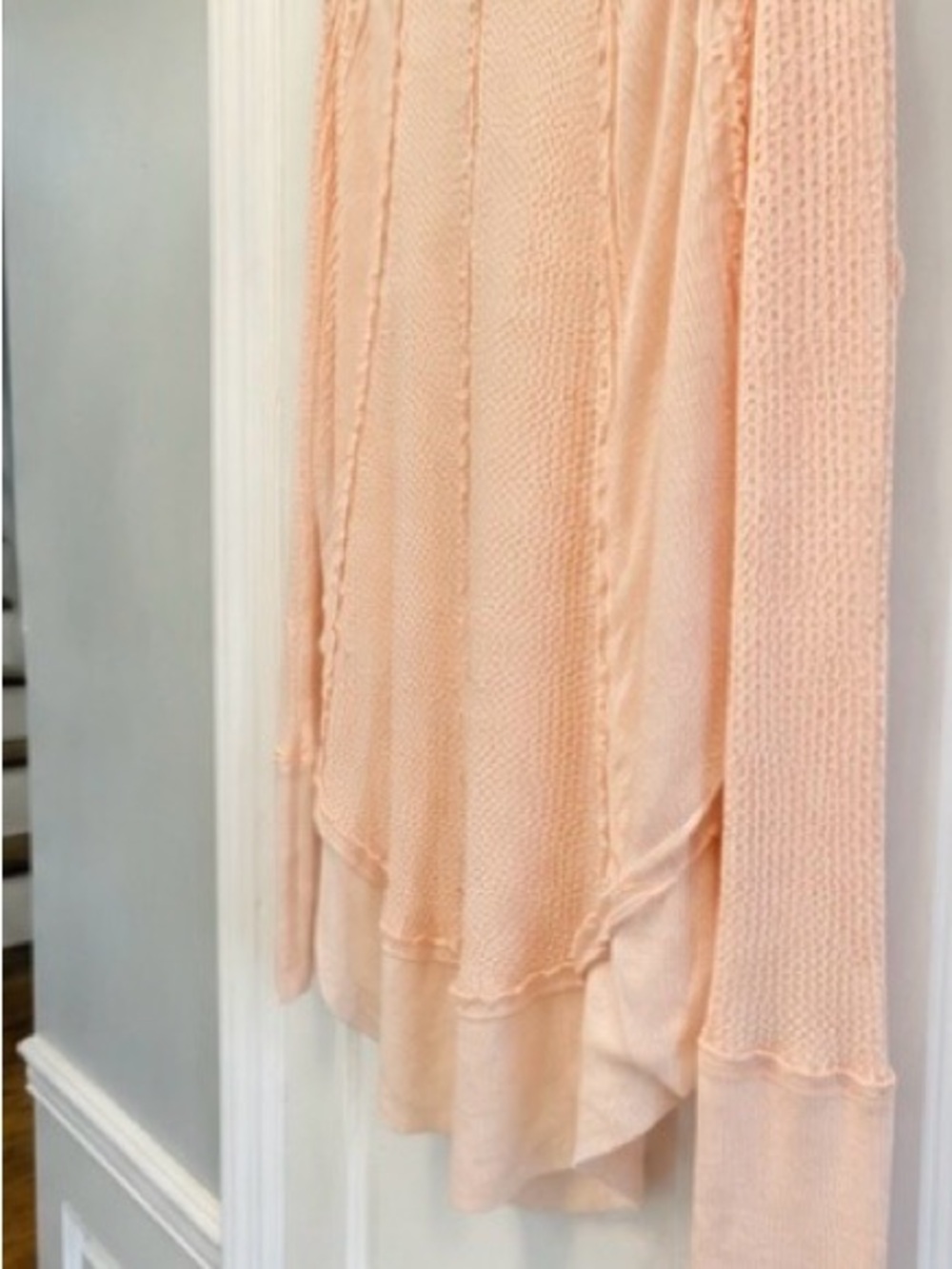 Light Pink Layered Hem Knit Top - - Picture 4 of 6